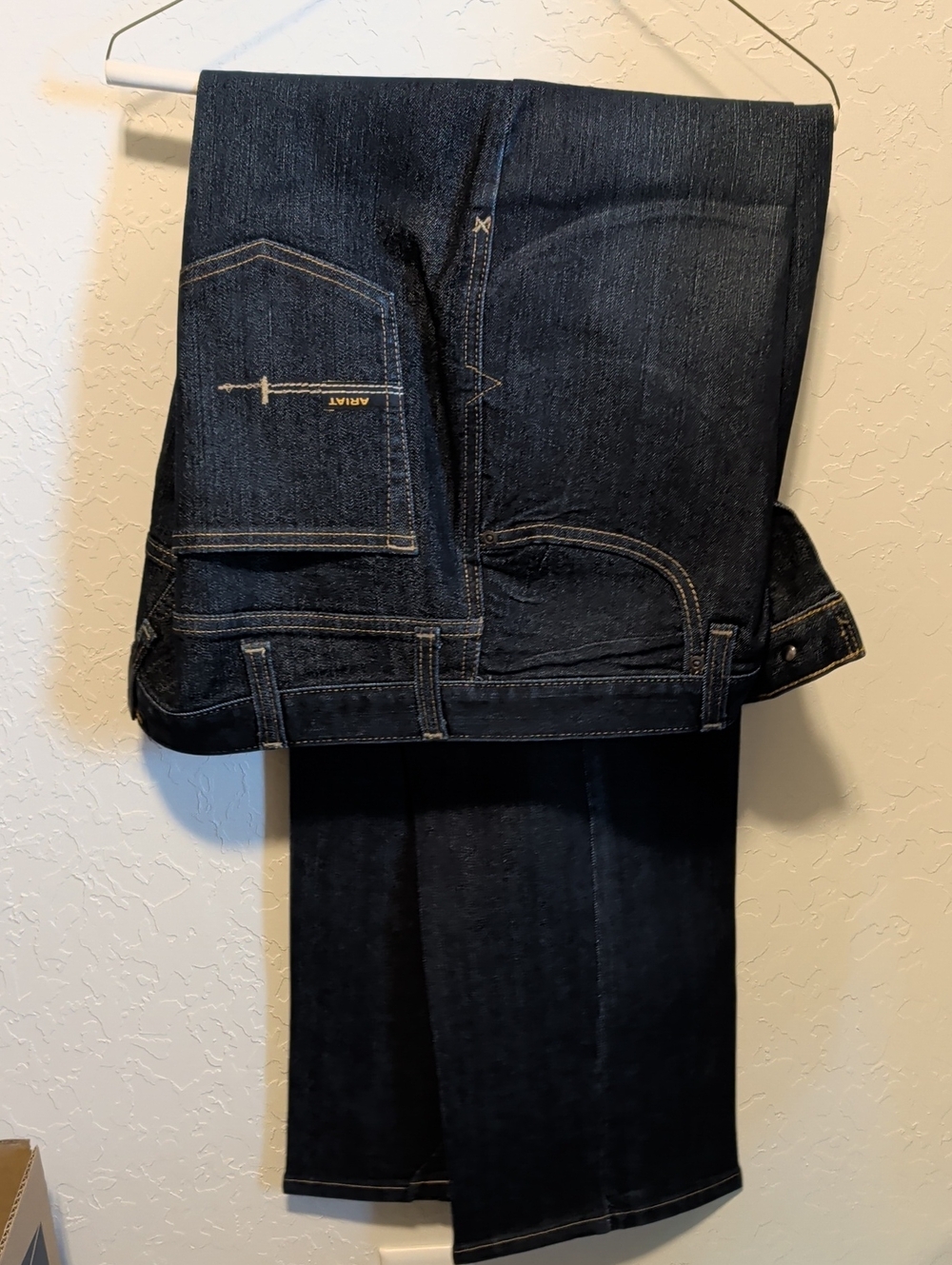 Ariat Indigo Straight Leg Jeans with Contrast Stitching